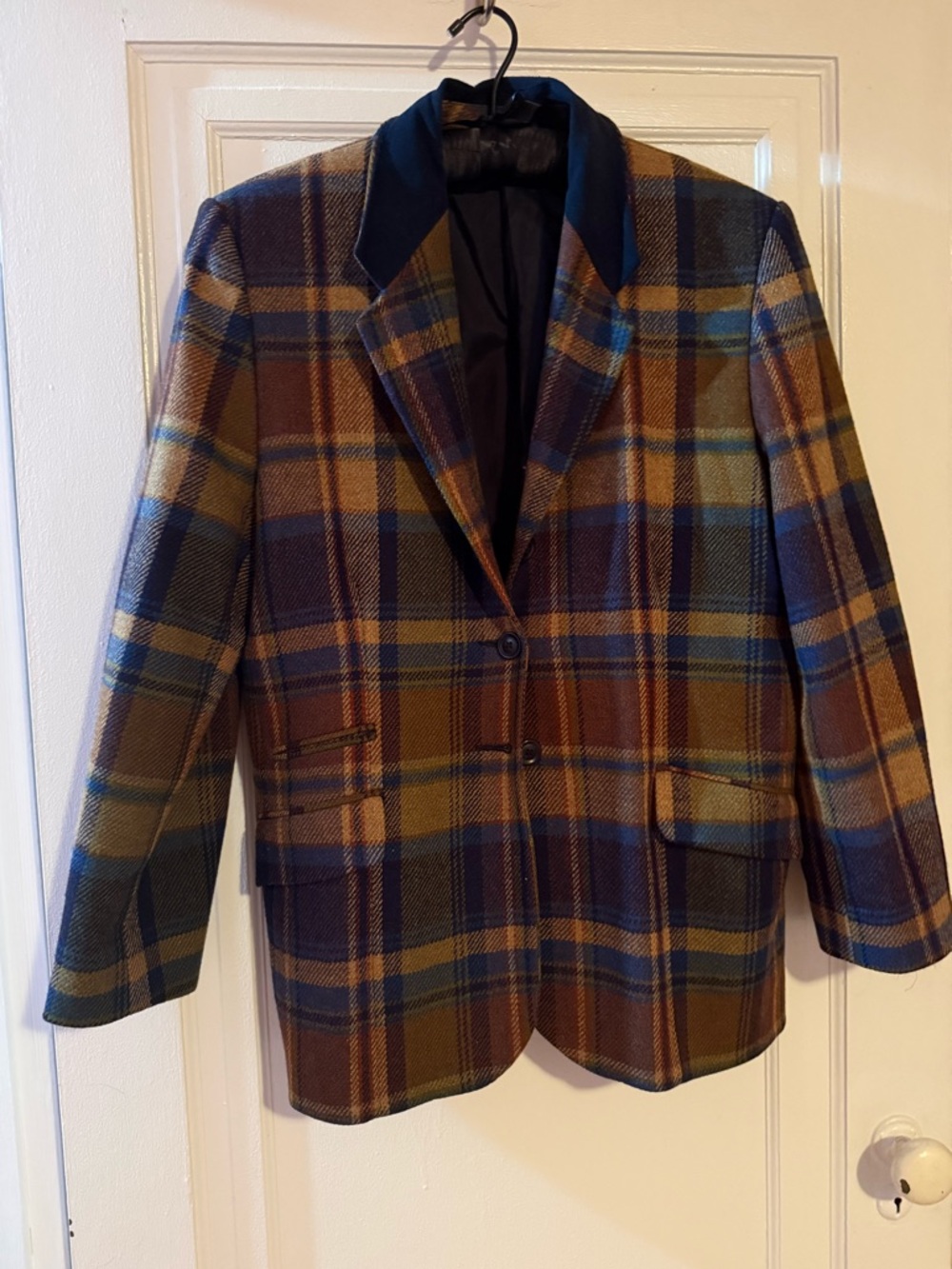 House of Bruar Women’s Wool Blazer in Brown & Blue